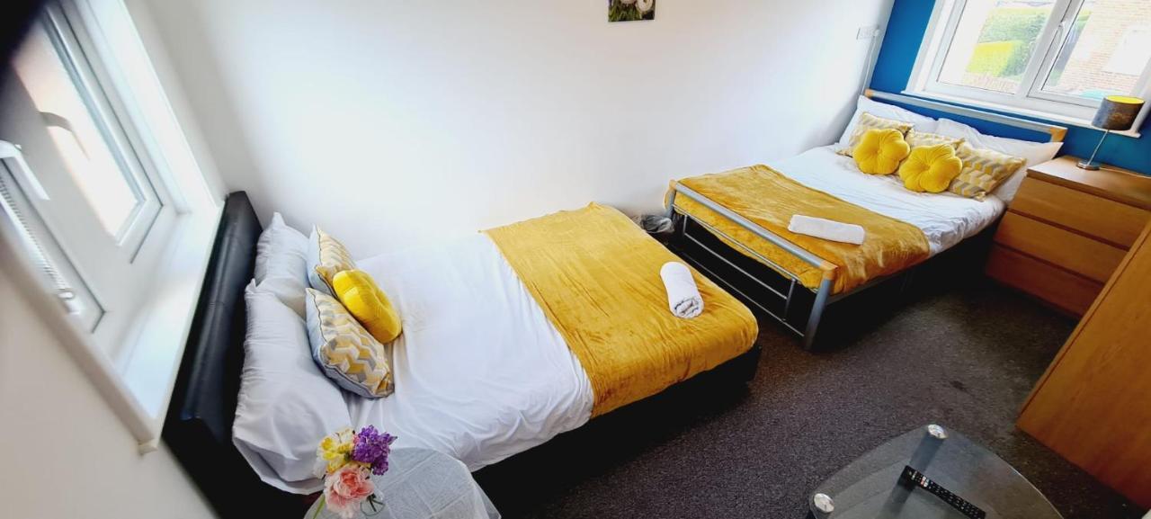 Browning House Bedrooms I Long Or Short Stay I Special Rate Available 德比 外观 照片