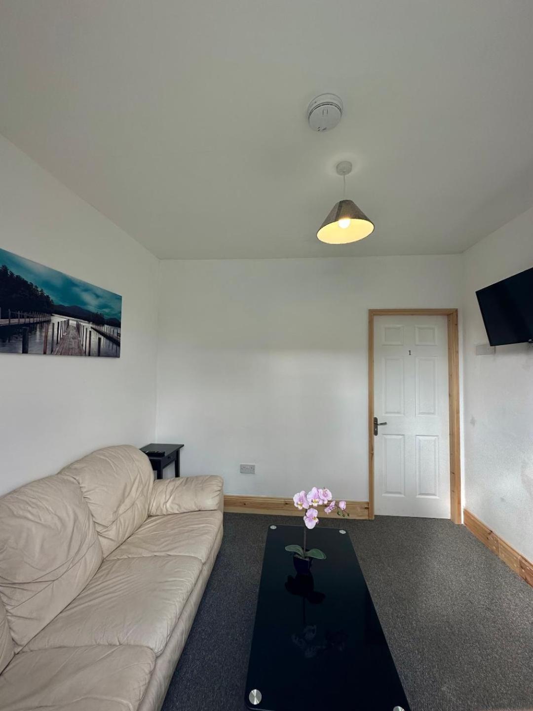 Browning House Bedrooms I Long Or Short Stay I Special Rate Available 德比 外观 照片